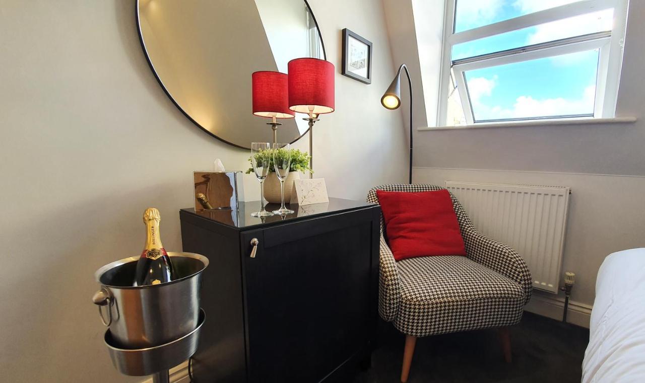A Room With A View Brighton Екстериор снимка A wine cooler