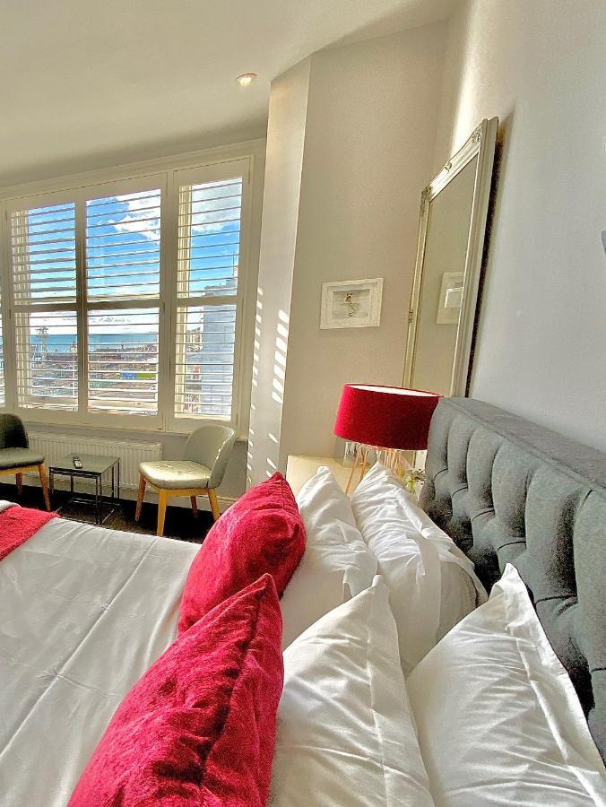 A Room With A View Brighton Екстериор снимка A bedroom at the Cape Heritage