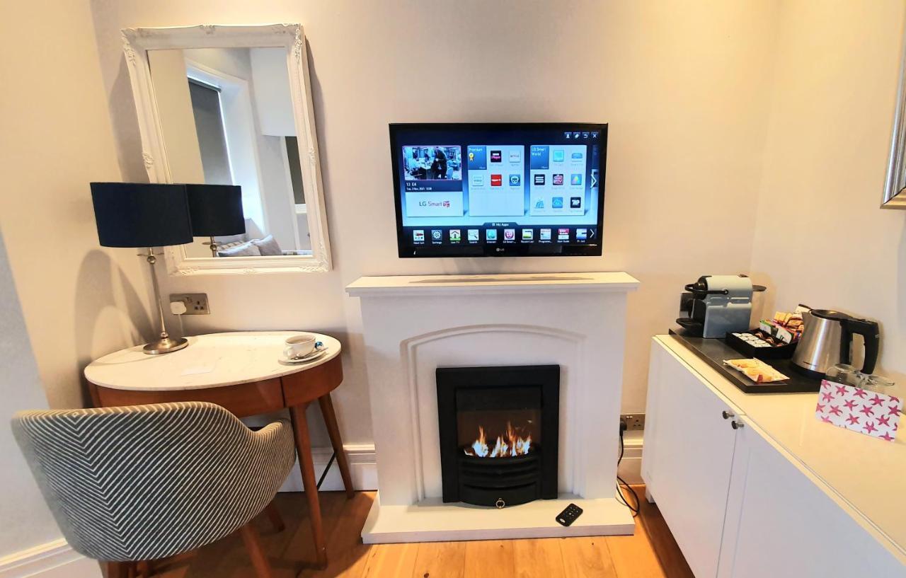 A Room With A View Brighton Екстериор снимка A fireplace with a bioethanol burner