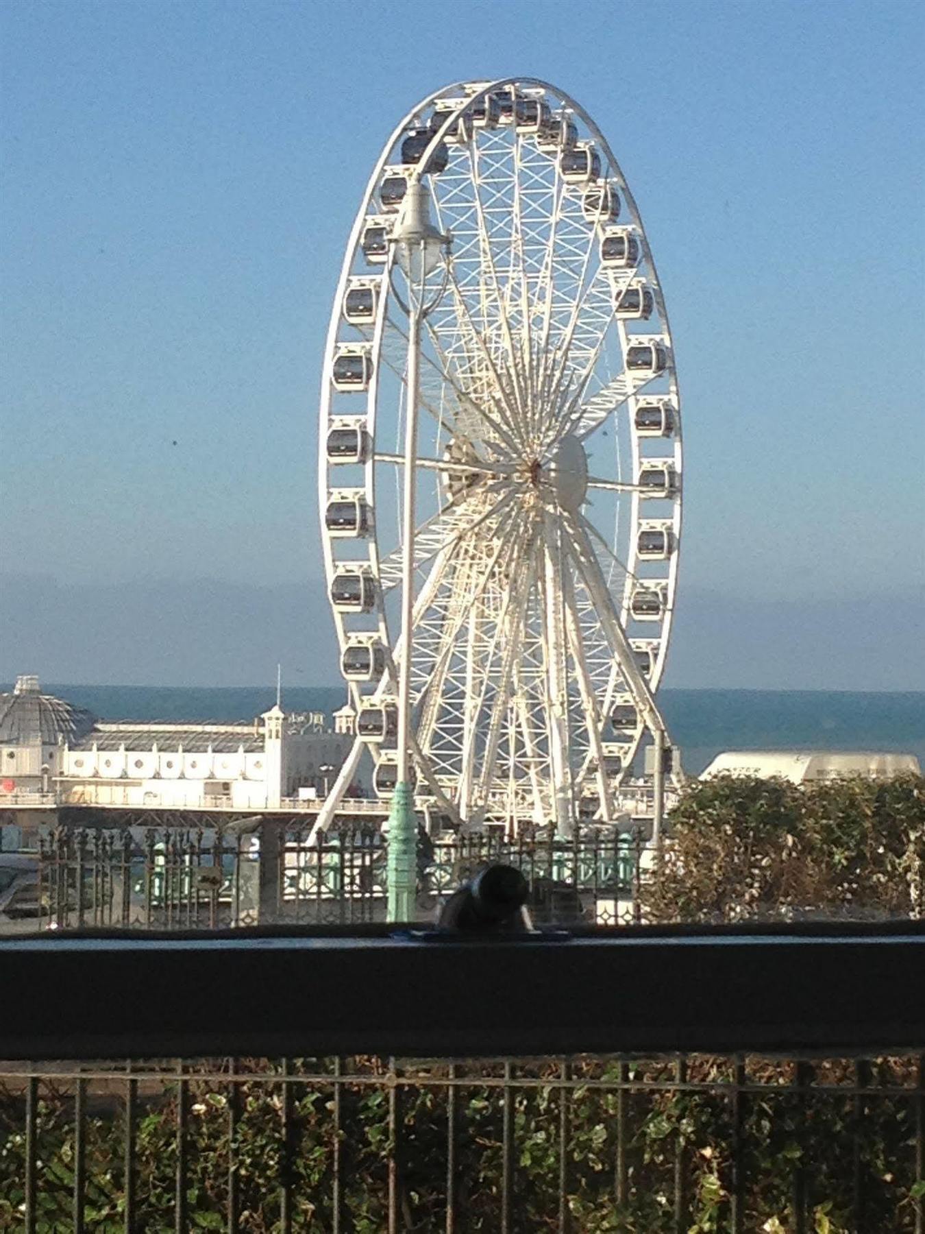 A Room With A View Brighton Екстериор снимка The Brighton Wheel